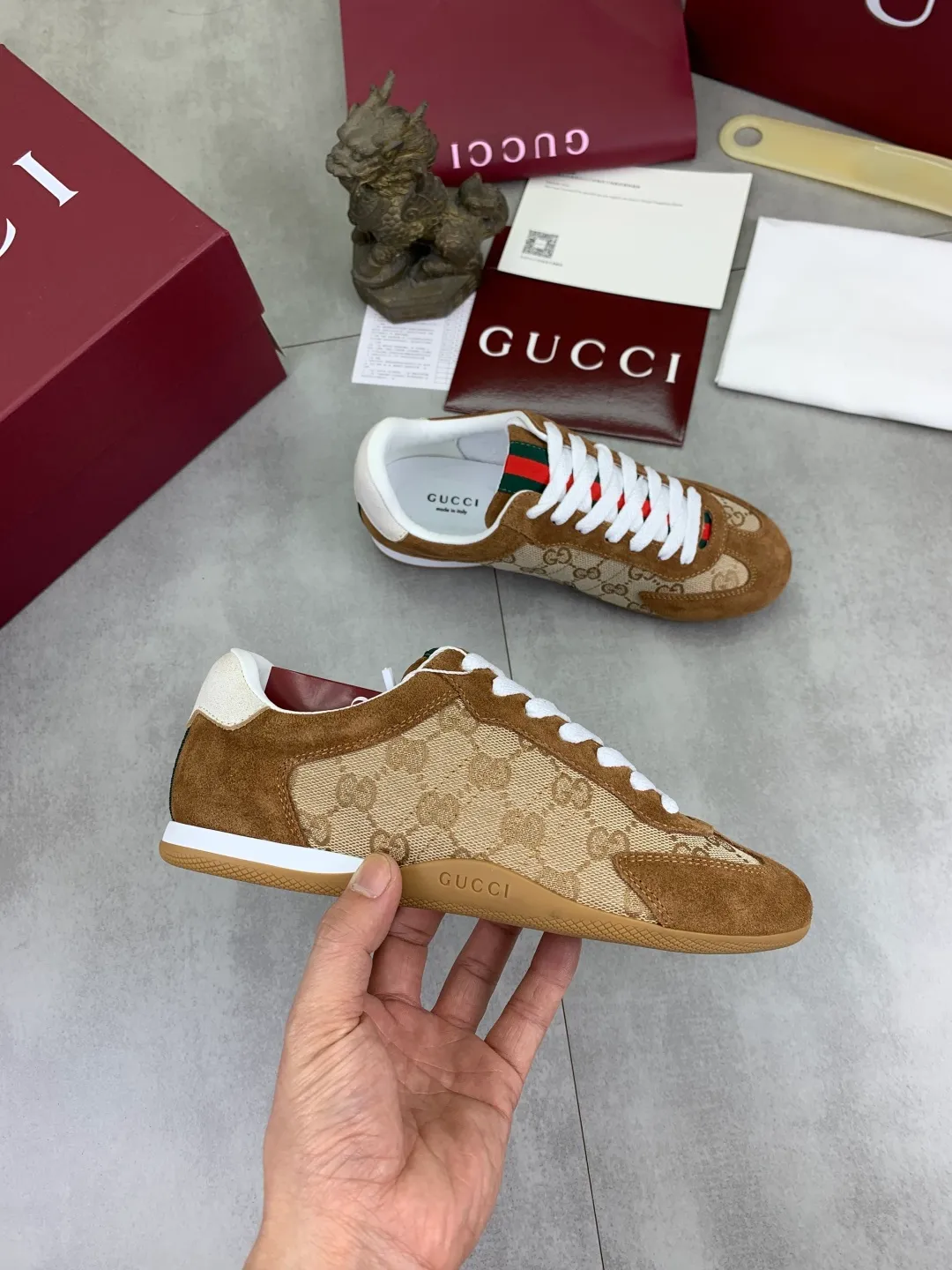 Men's shoes 💰P542 💰[New model] 🆘 The latest model from Gucci's official website 🎁Classic casual and fashionable men's shoes 👟Breaking hot model 💥The style is simple and elegant, exclusive for trendy men. Unique official website's latest brand elements 👑Gucci original decoration, fashionable and generous, the fabric is made of original soft calfskin➕Comfortable soft pigskin lining ✅The official website specifies wear-resistant rubber outsole_full of elasticity, classic model taken in real life🎬Color: 5️⃣colors available😍Number: 35-44